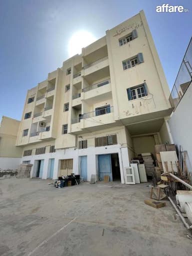 IMMEUBLE EN ENTIER À LOUER