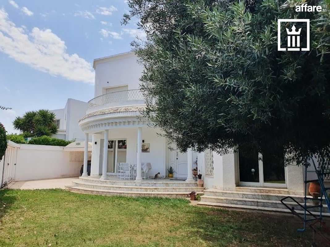 A VENDRE | Villa S6 à Carthage 