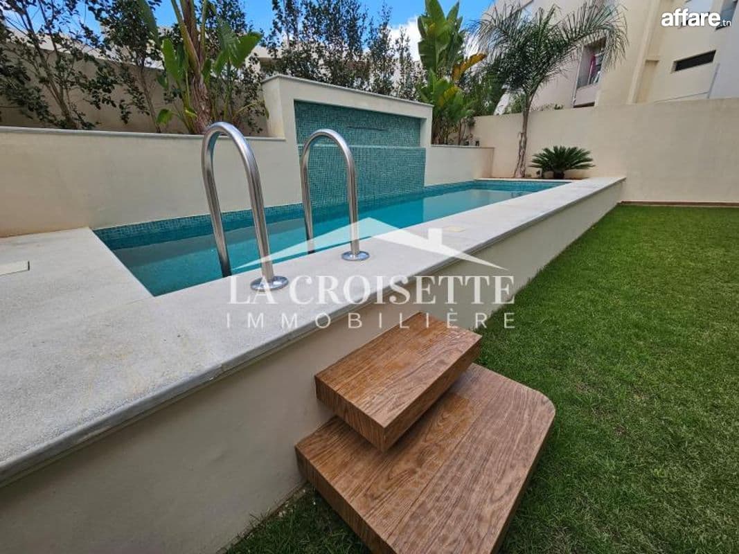 Triplex s+3 avec piscine aux Jardins de Carthage MTRV0059