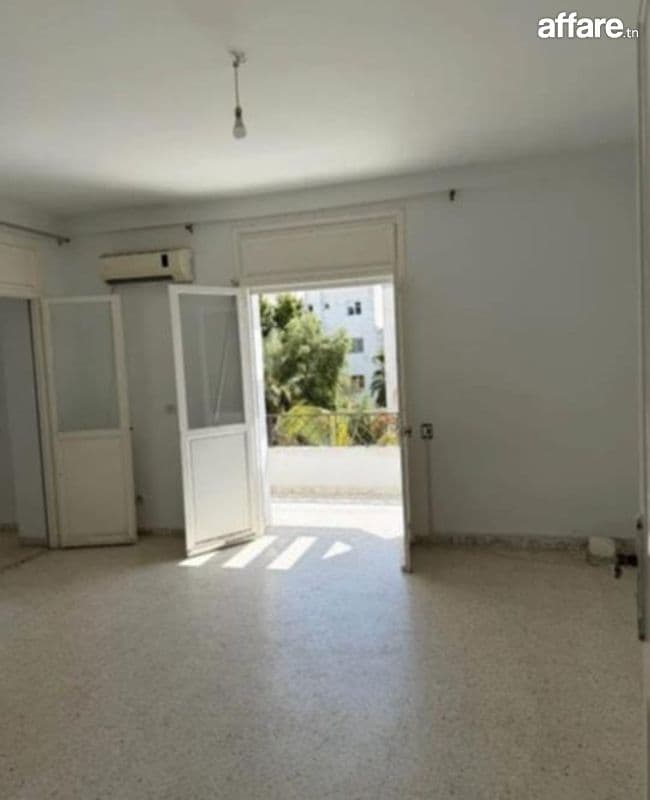 Appartement S+2 à Montfleury 