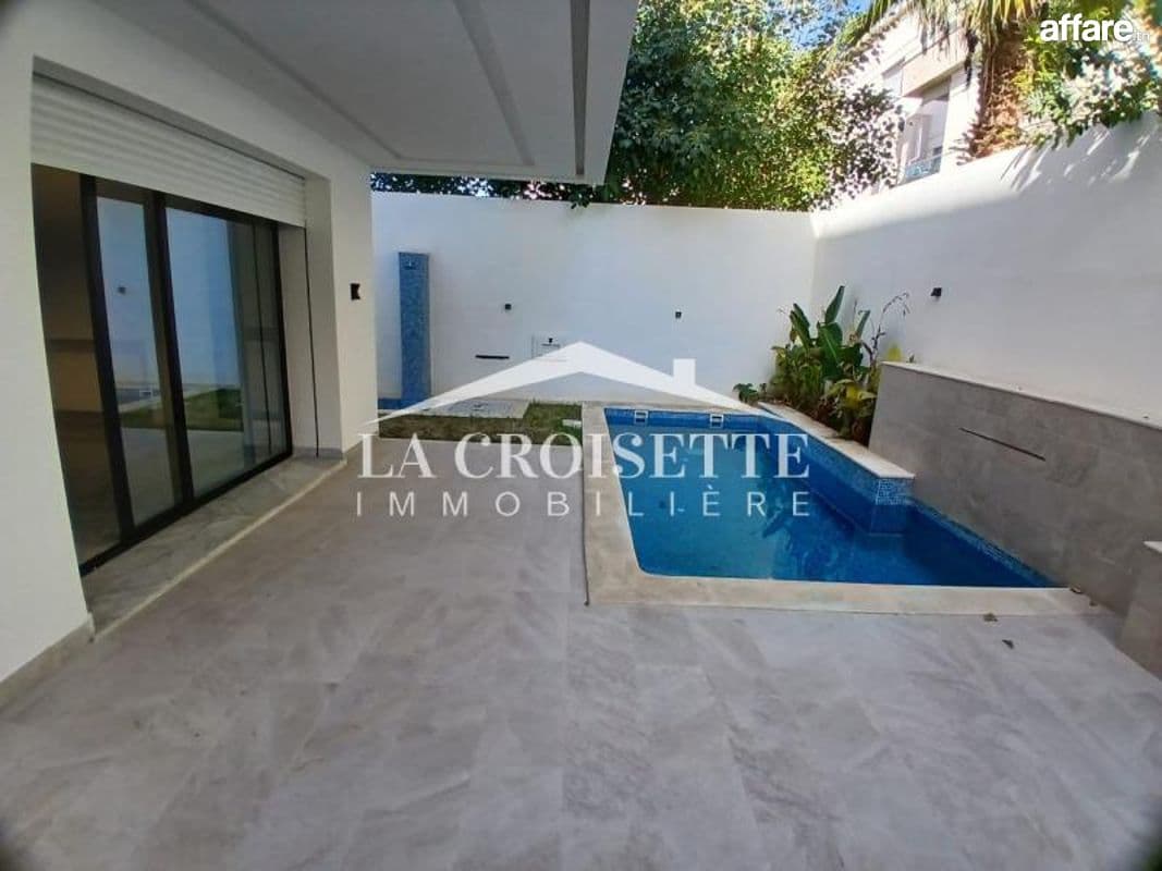 Duplex s+3 avec jardin et piscine à La Soukra MDV0161
