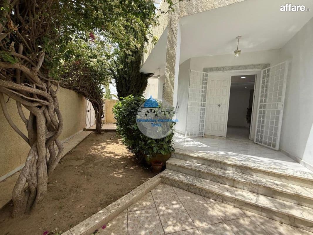 A louer élégante et magnifique villa à Sahloul