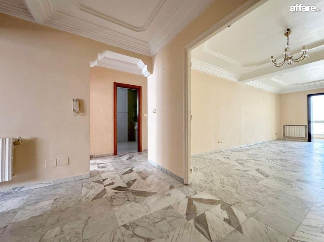A Vendre Appartement S+3 à Menzah 8