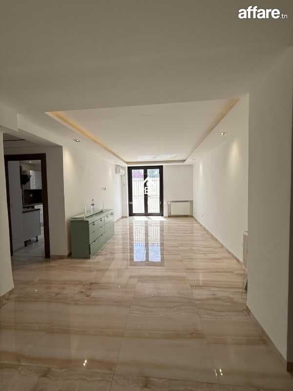 À LOUER : Un magnifique Duplex S+2 situé à La Soukra