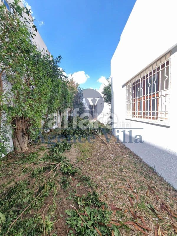 Villa plain-pied S+4 à La Marsa