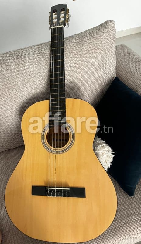 Guitare classique Dinosaur très bon état