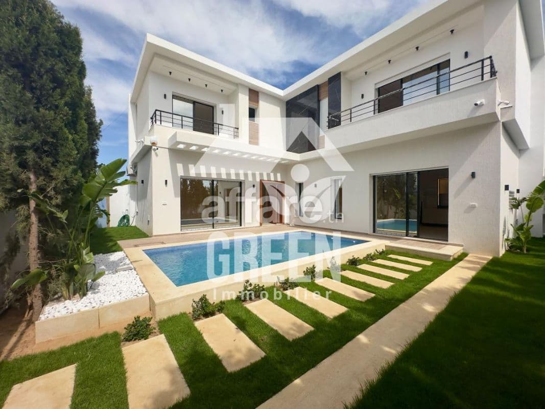 VILLA HOUSTON