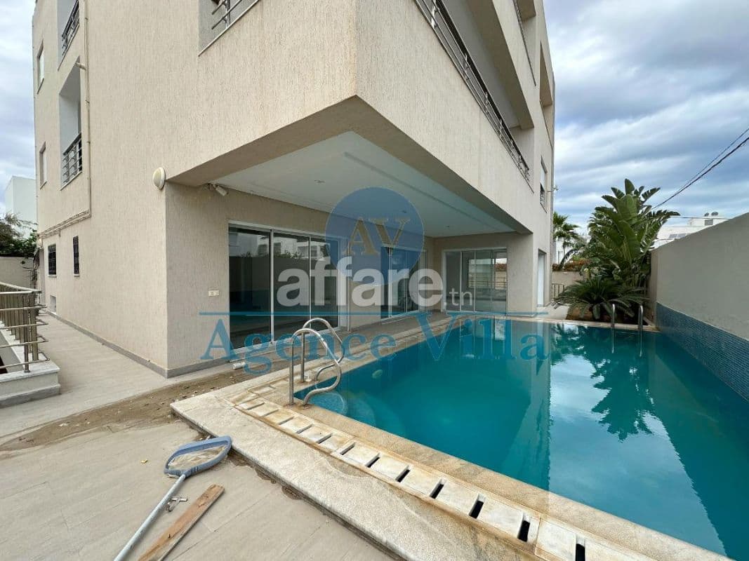 Duplex a la marsa s+5 avec piscine