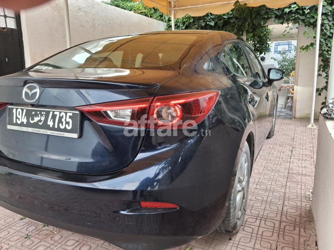 MAZDA 3 Berline Sedan Essence Première Main