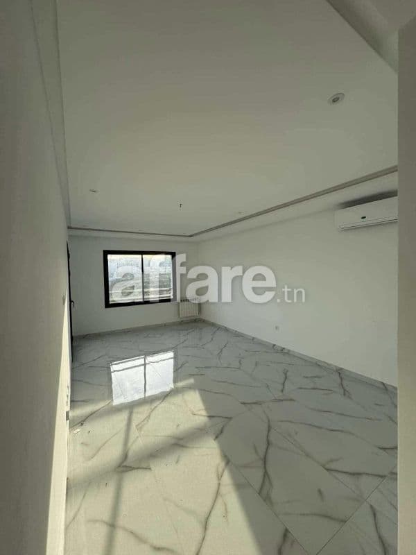 ENNASR 2 APPARTEMENT S+3 A LOUER