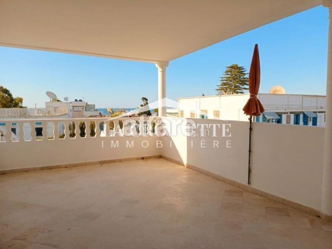 Rez-de-chaussée de villa s3 vue sur mer à La Marsa MRCL0351