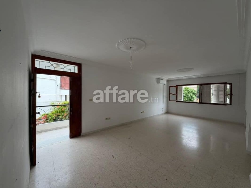 ENNASR 1 ETAGE S+4 ALOUER