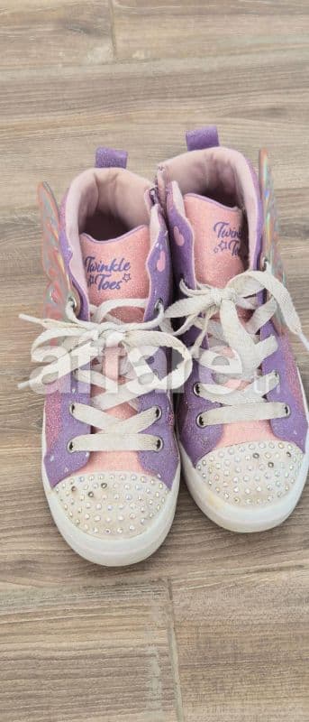 Lot de chaussures pour filles pointure 35 5
