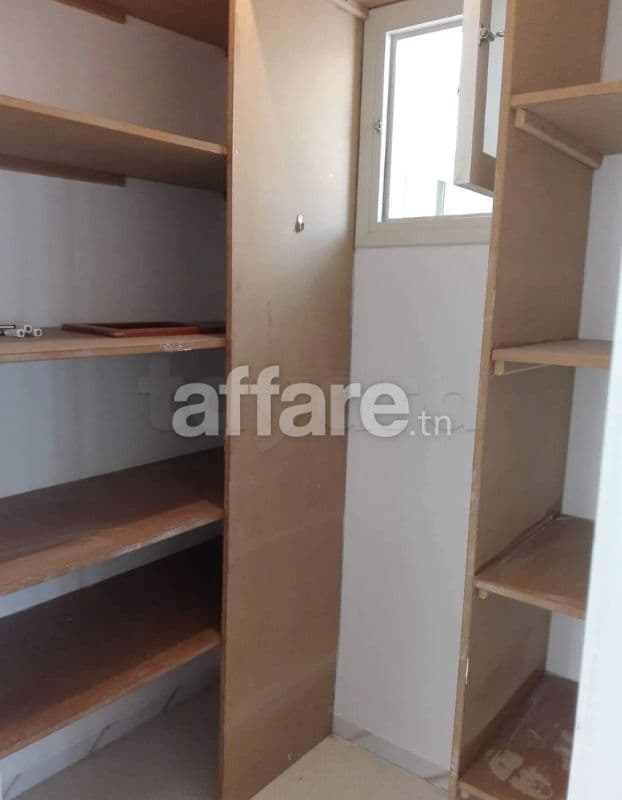 Appartement S+2 Spacieux à Cité El Ghazella