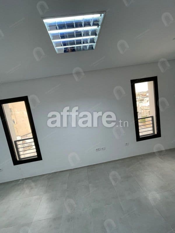 A vendre Bureau H+1 au bardo avenue hbib borguiba