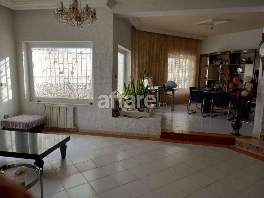A vendre villa menzah 9A