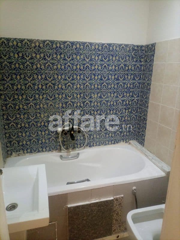 À louer Étage de villa S+3 à El Menzah 9