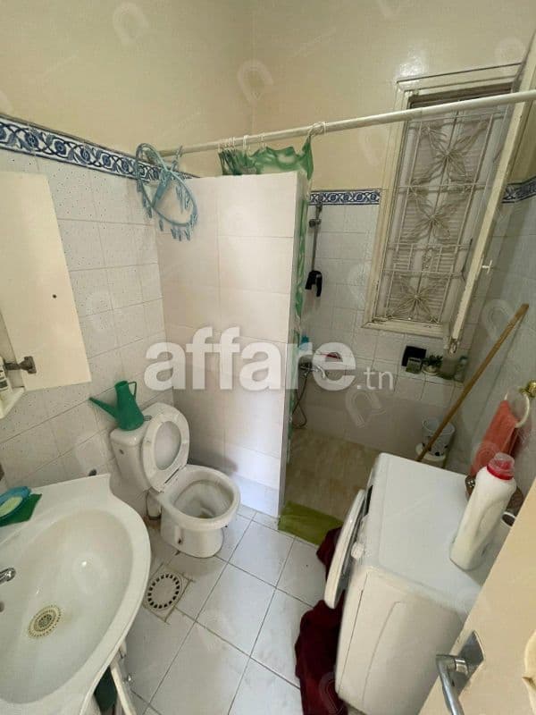 A vendre une villa 2S+1 indépendante au bardo centre