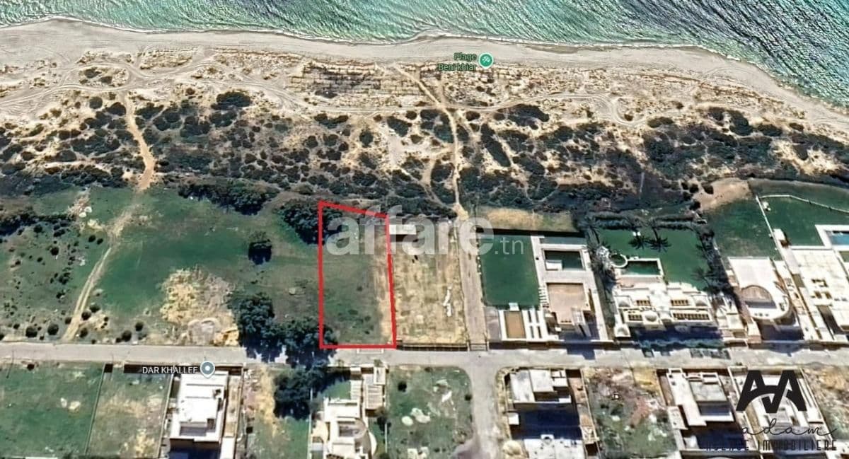 Terrain 826 m² à Jinene Beni Khiar