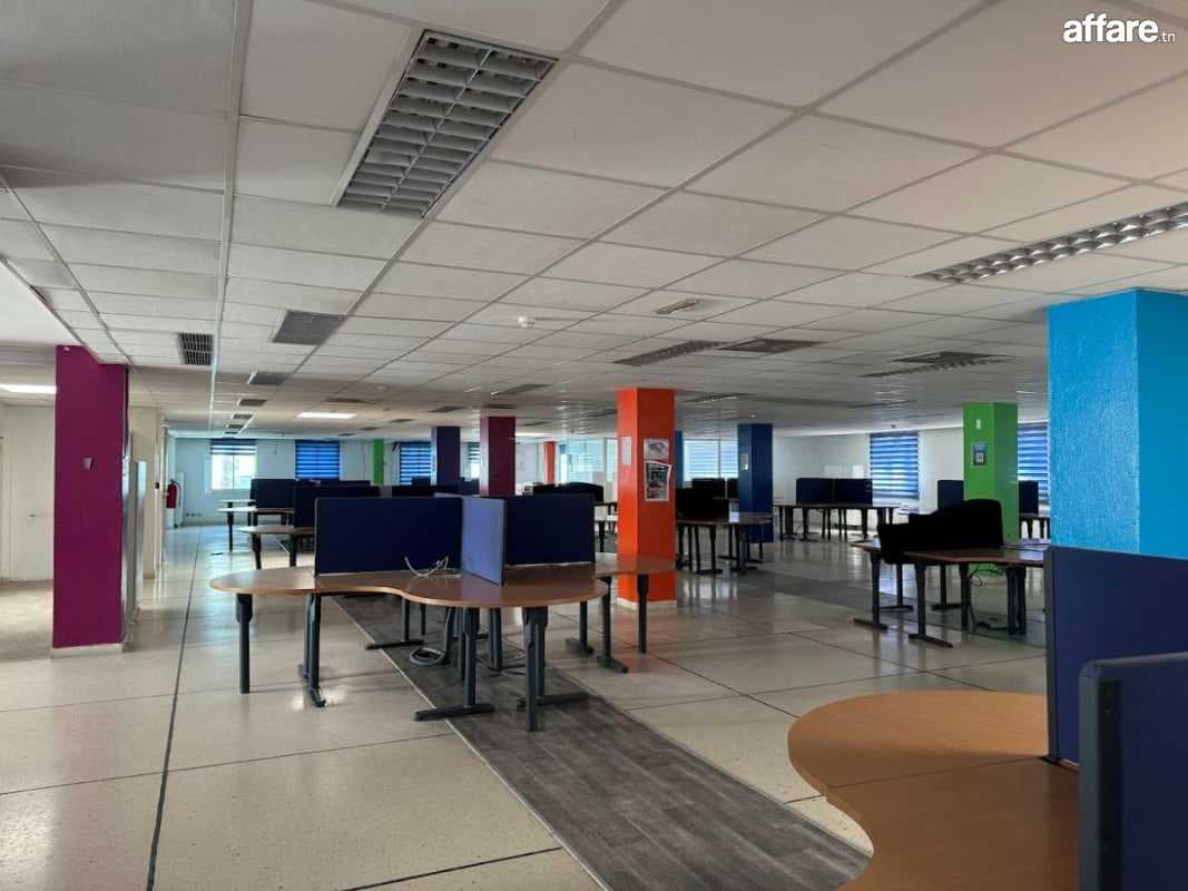 Immeuble Bureautique 4000 m² HS à Charguia 1