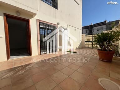  un appartement S1 en rez-de-chaussée avec terrasse