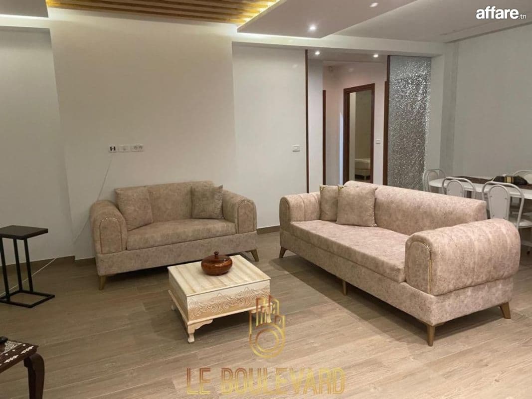 Etage De Villa S+3 Avec Piscine Située à Jinene Benikhiar