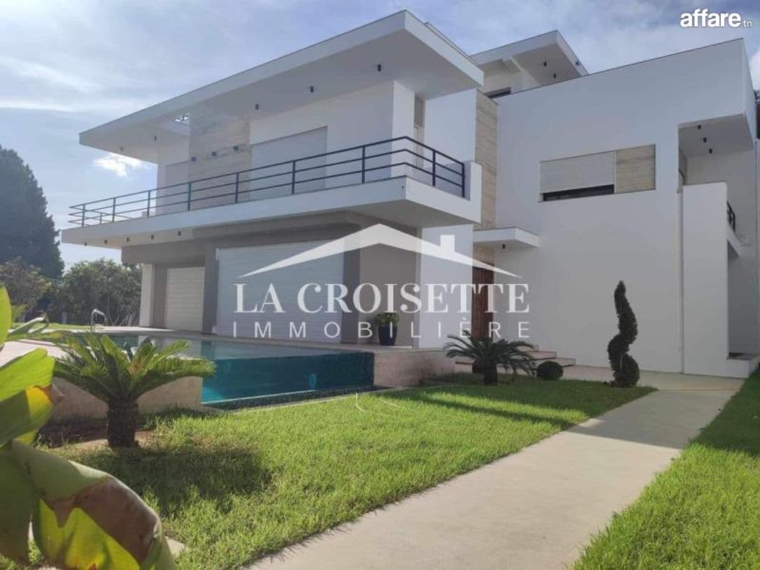 Villa s+3 avec piscine à Carthage MVL1646 