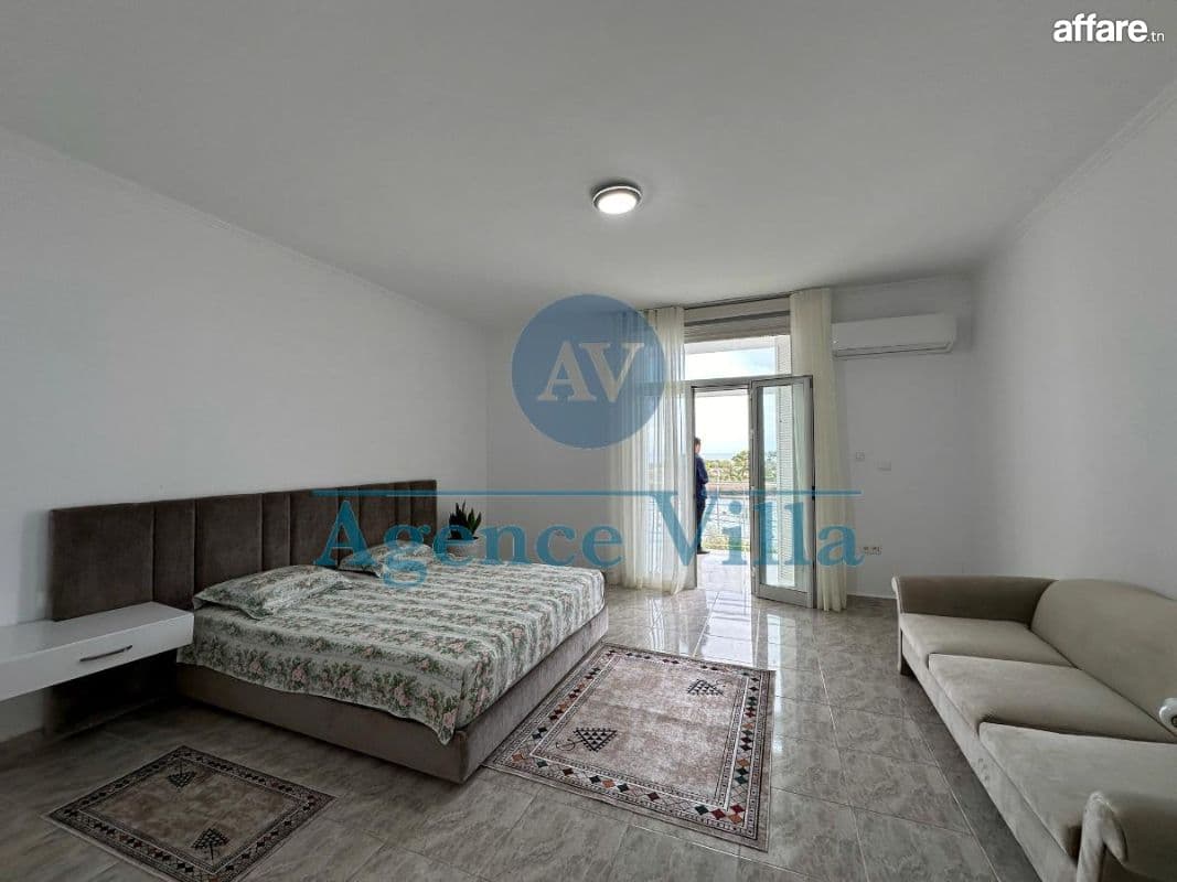 une grande villa s5 vue sur port punique carthage 