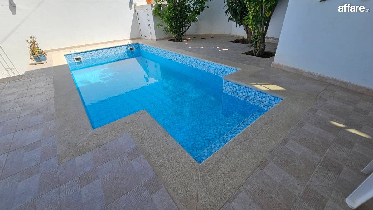 Maison meublé avec piscine 