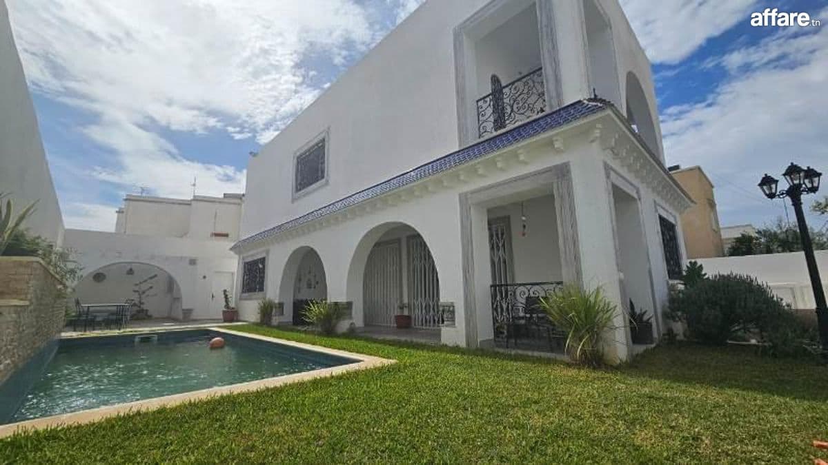 Villa LA FUMETERRE (Réf: V2770)