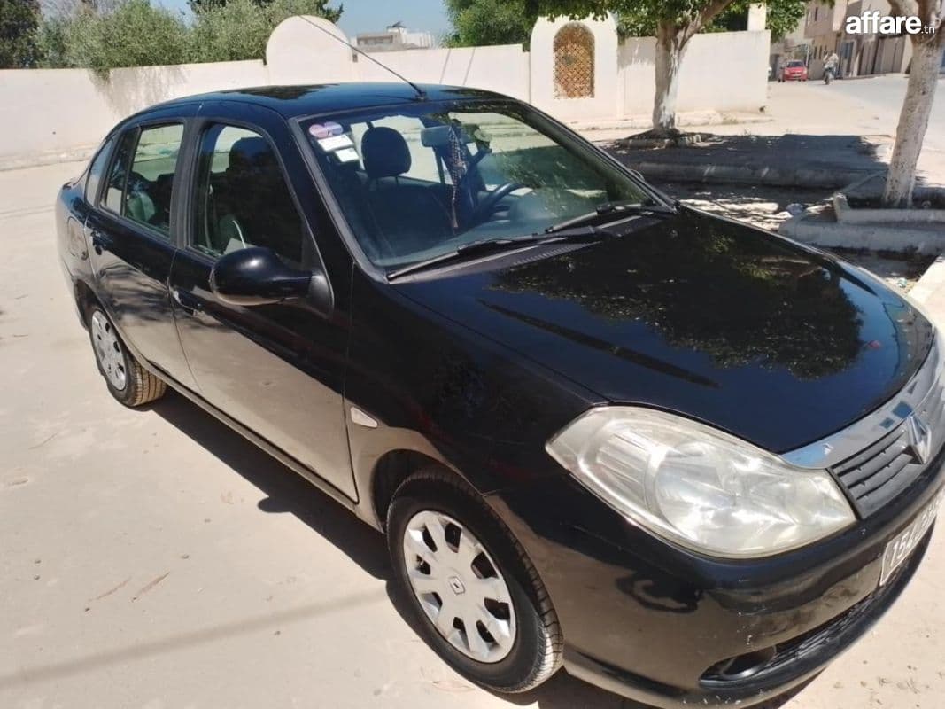 A Vendre Renaut symbole Modele 2011 5 chevaux Mechya 220 mil