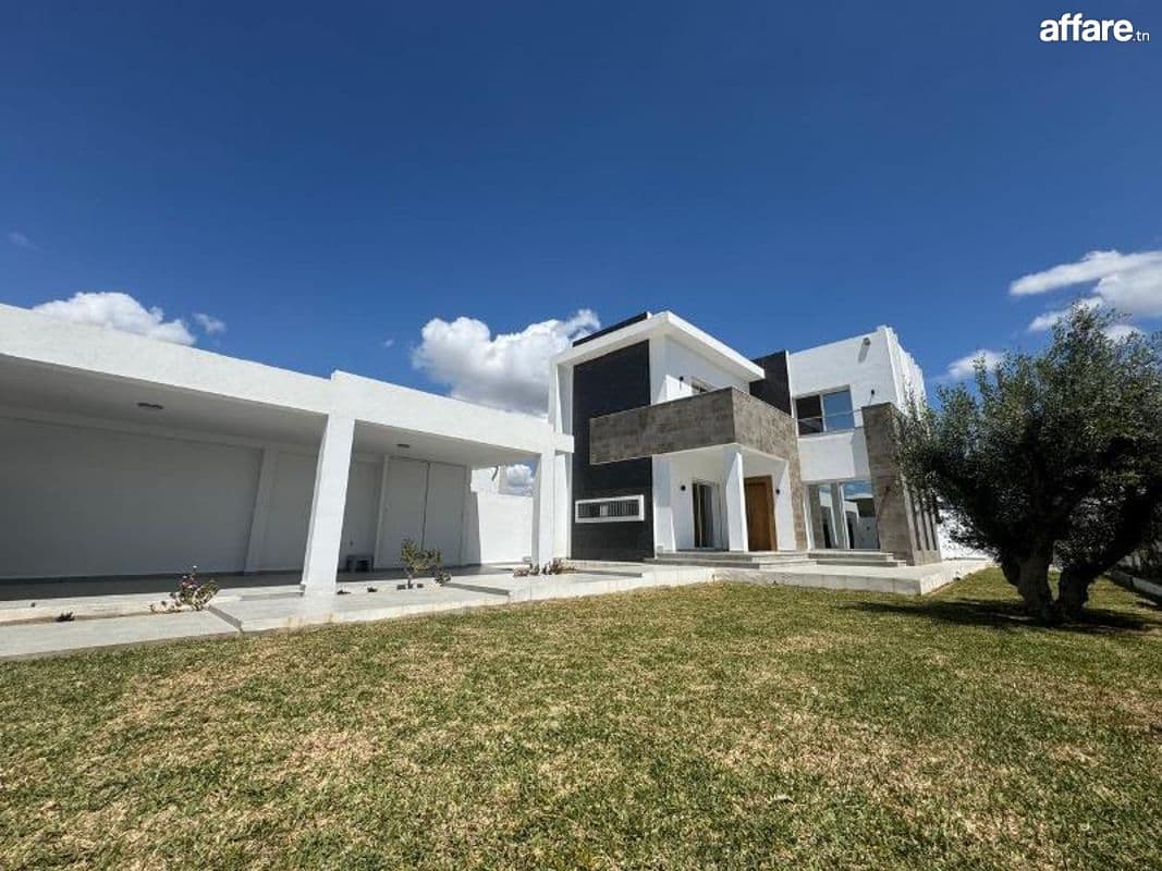 Villa CASTELLA Réf L3179