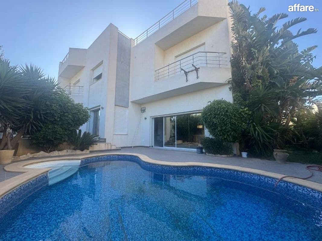 Villa AMBRE(Réf: L3210)