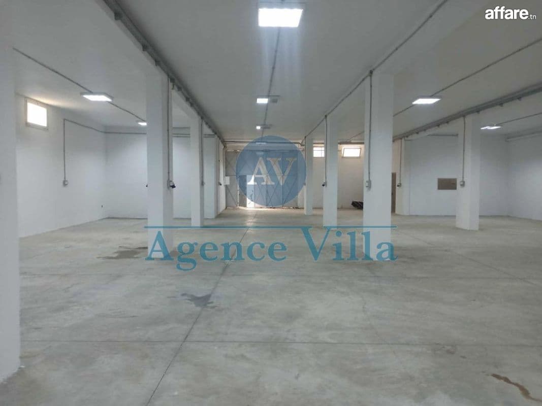 un dépôt de 500 m² à la marsa