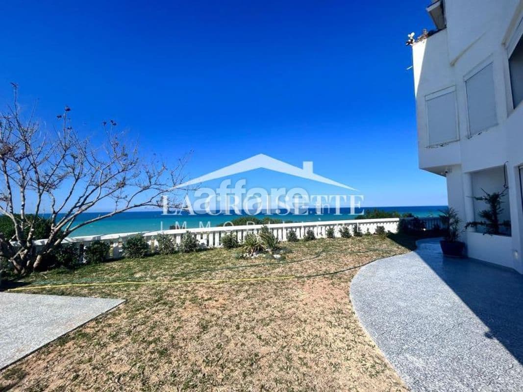 Appartement s3 vue sur mer à Gammarth MAL2272