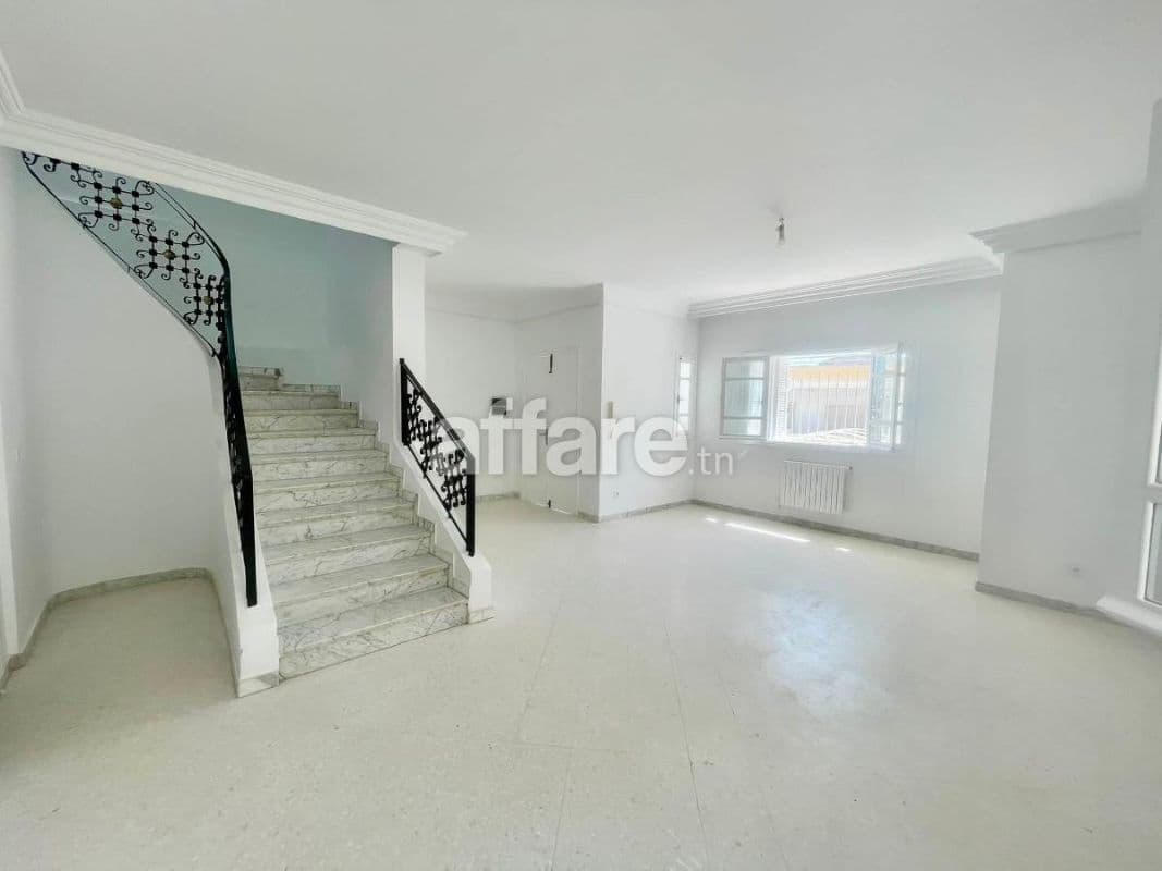 VILLA S+3 À ENNASER 2 Coté Renée Descartes