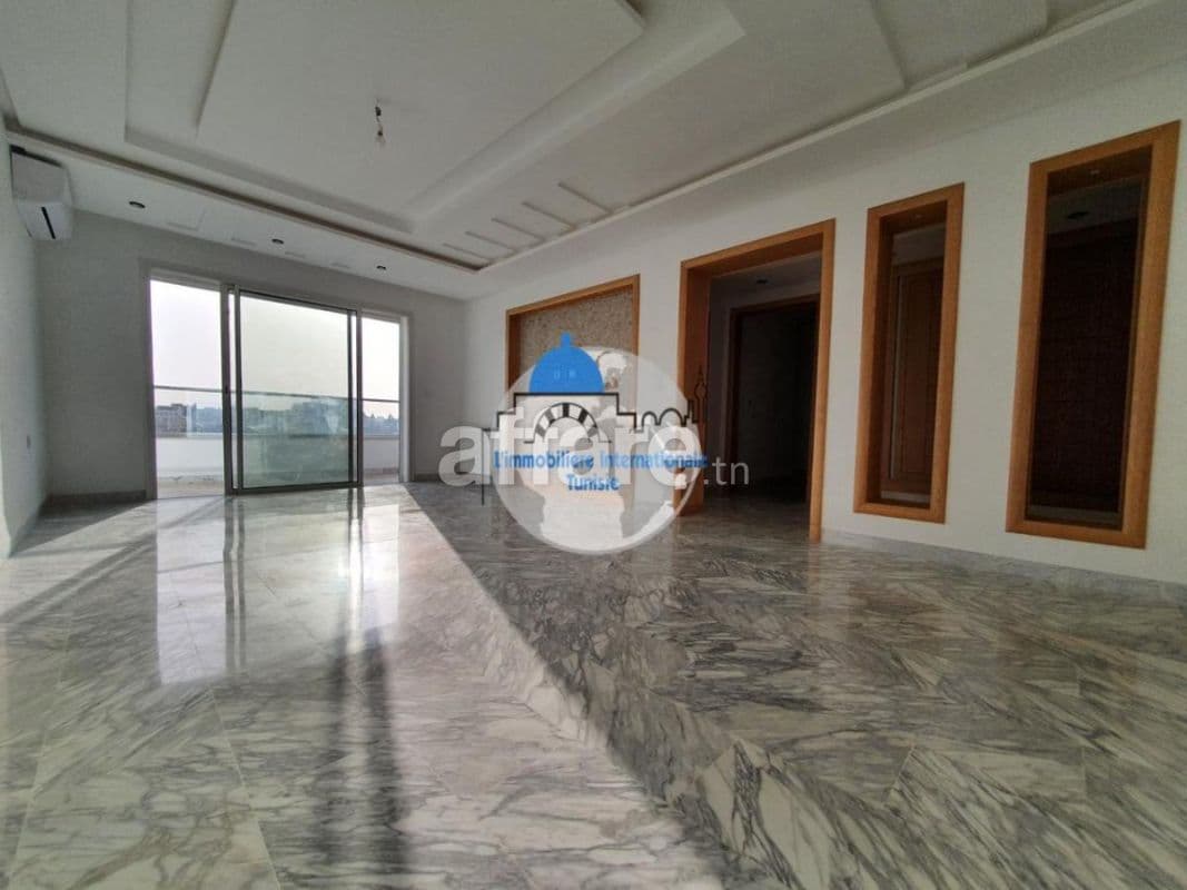 À Vendre Appartement S+2 à Khzema