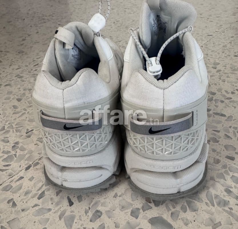 Nike zoom Vomero Roam pointure 43