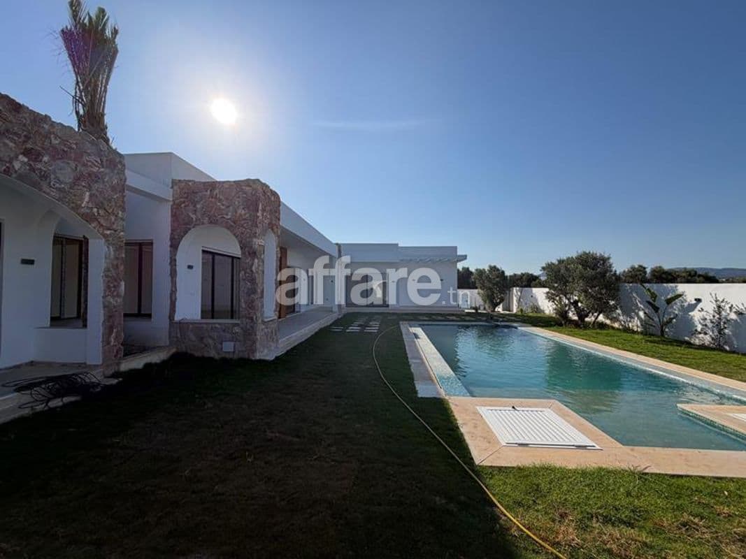 Villa LAYAN Réf V3045