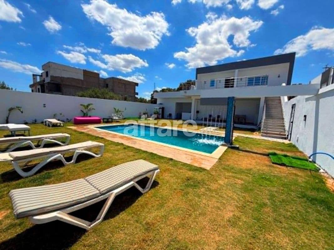 L645 Villa BONHEUR