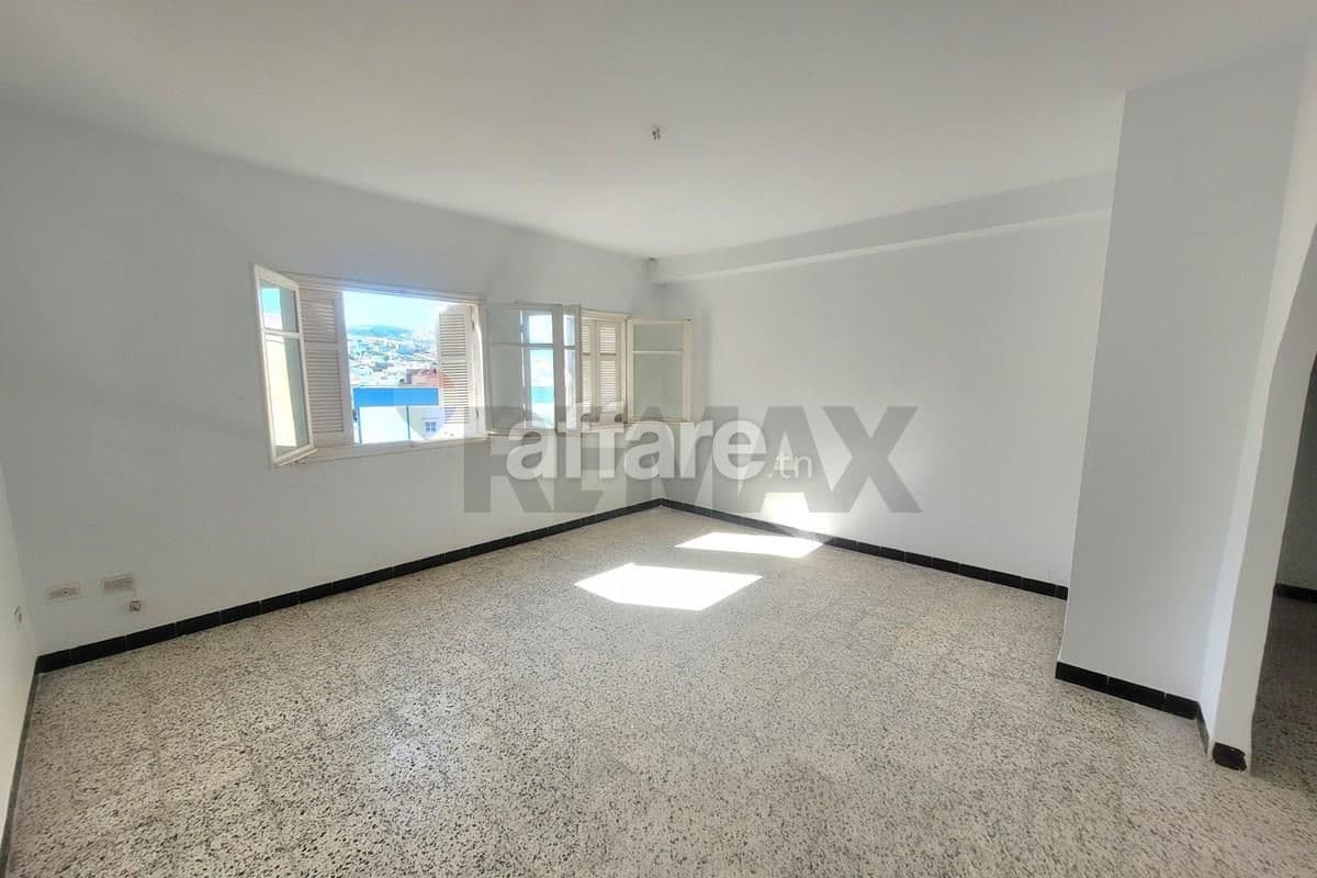 A Vendre un Appartment S+3 à Bizerte