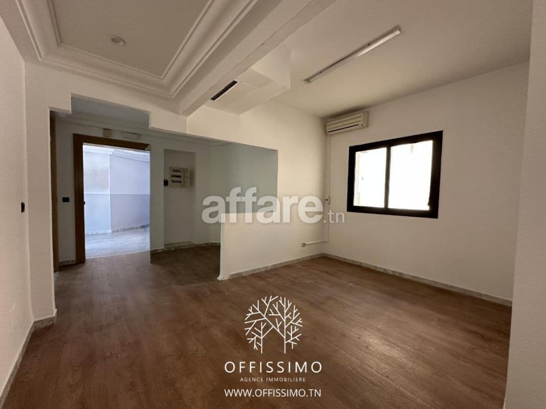 Location bureau A+3 lac 1 lumineux