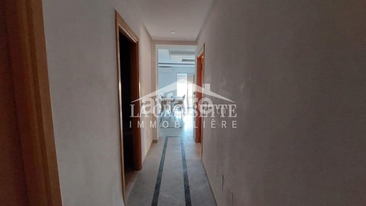 Appartement pour usage bureautique aux Jardins de Carthage