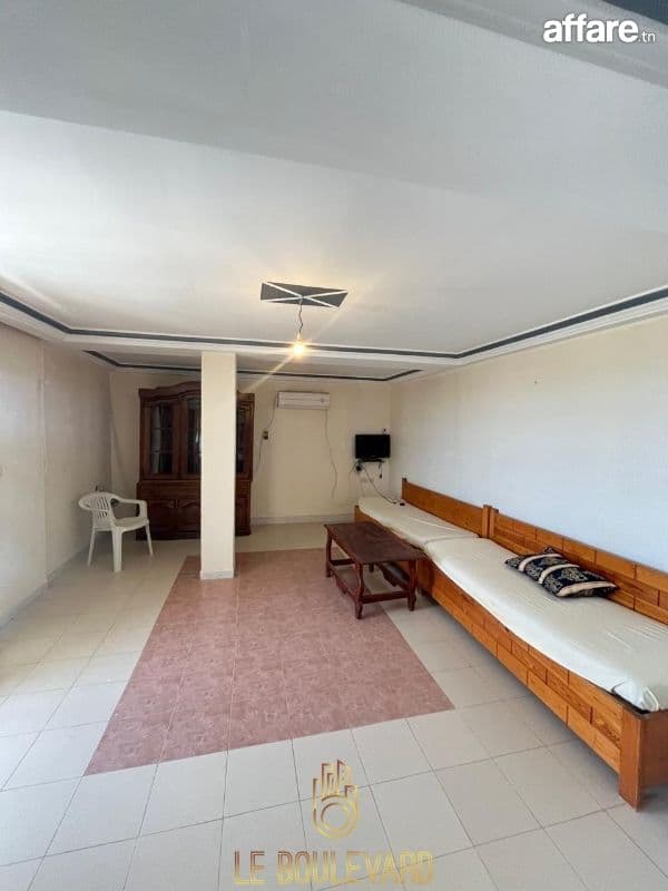 Bungalow S+2 avec jardin au bord de la mer à Lido, Nabeul 