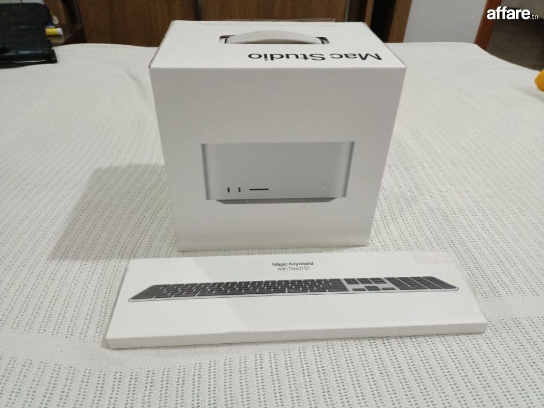 Mac Studio M1 Max with Magic Keyboard Touch ID