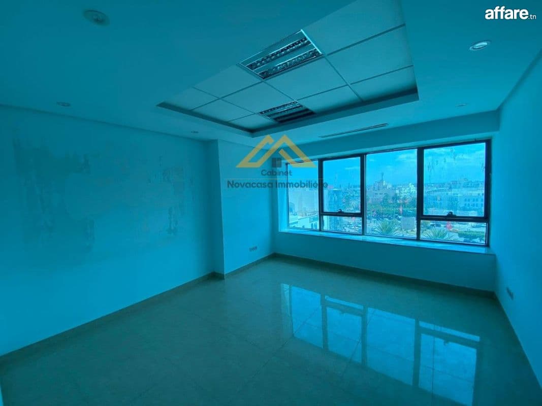À VENDRE – Bureau  A+3 – Centre-ville de Sousse 