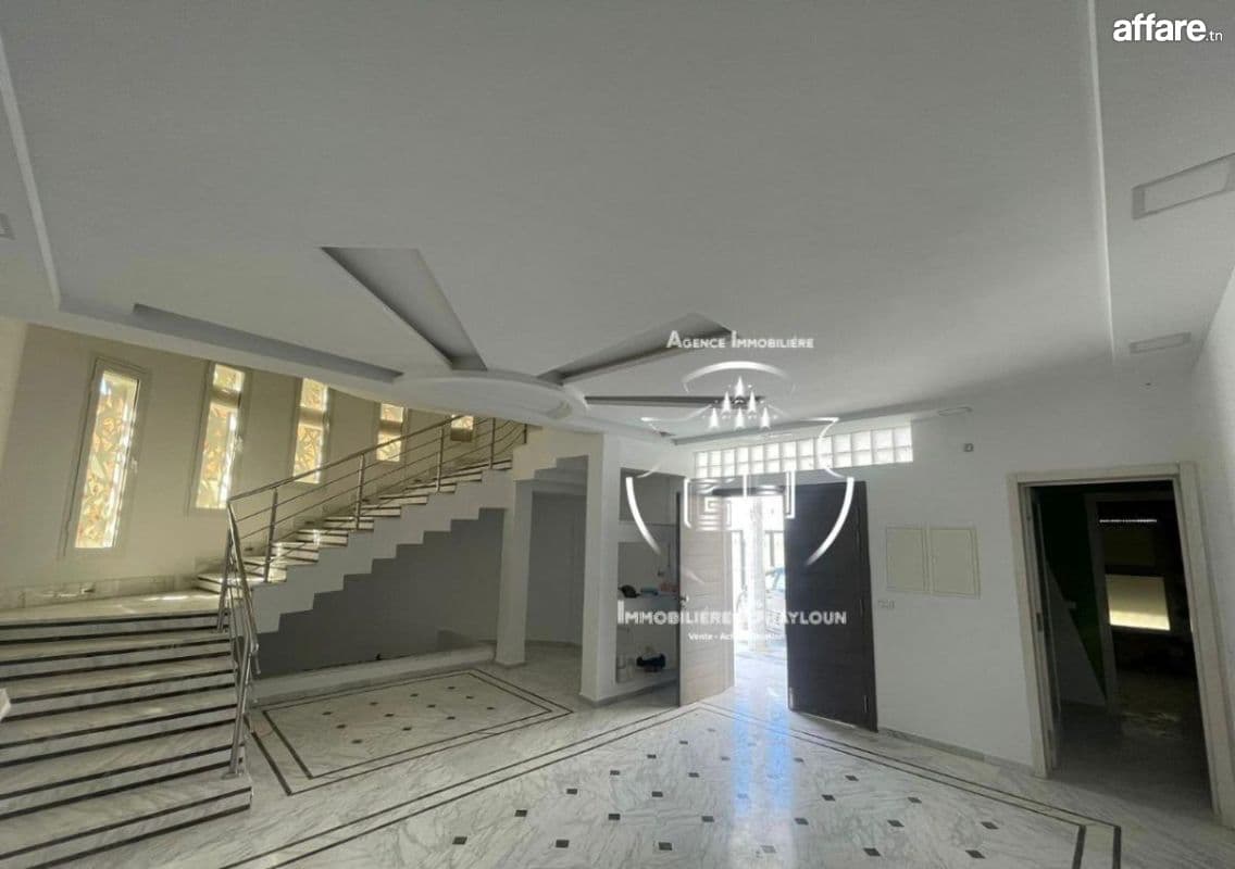 Villa à louer Ennaser 2