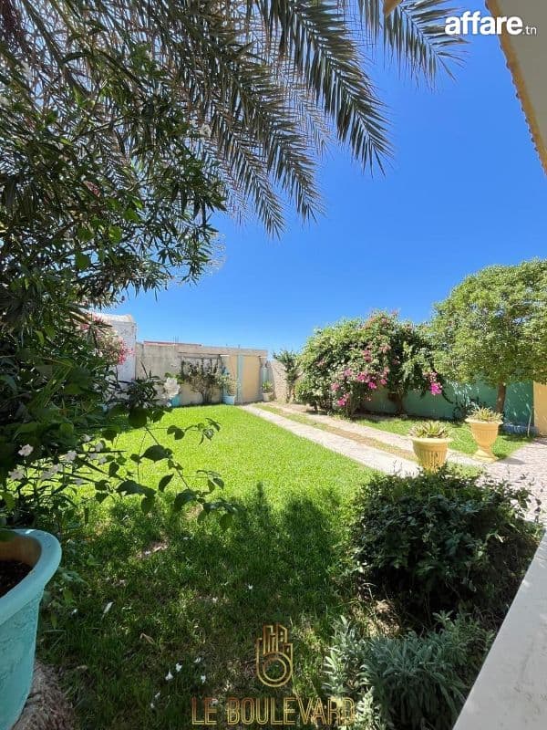 Bungalow S+2 Avec Jardin Au Bord De La Mer à Lido, Nabeul 