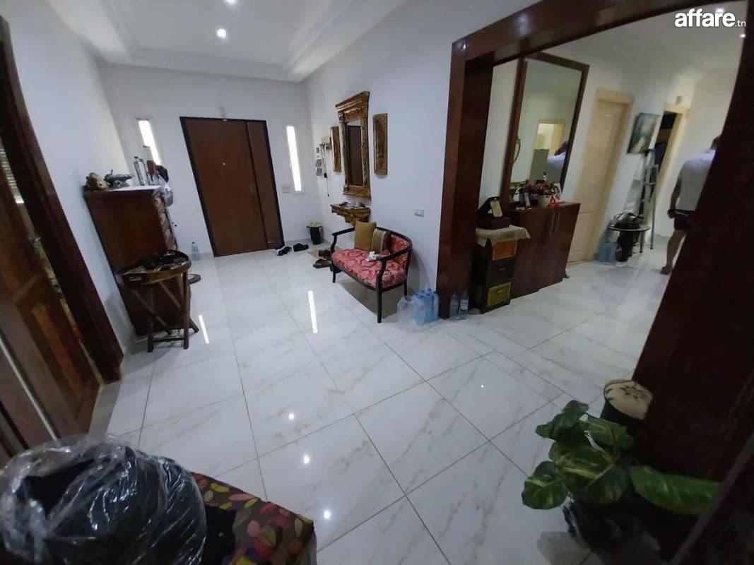 A VENDRE UNE VILLA BORJ YOUNES ARIANA