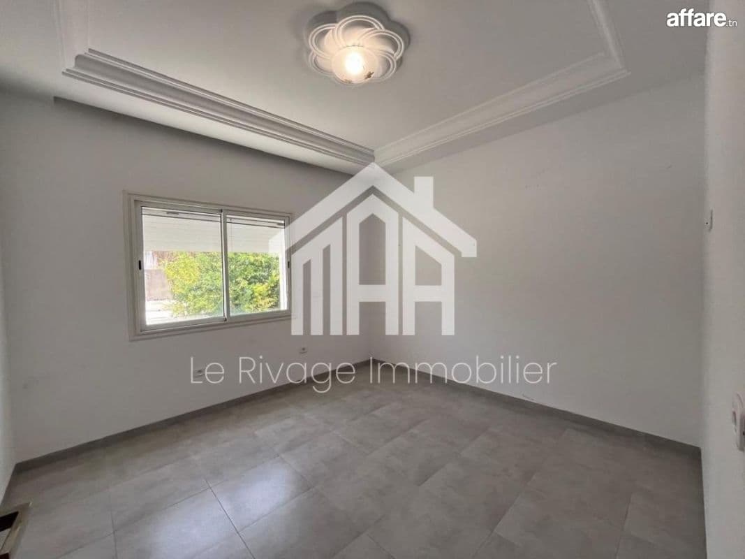 un duplex S3 à kheireddine le kram